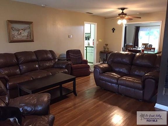 2nd image of 1420 N Shore Dr