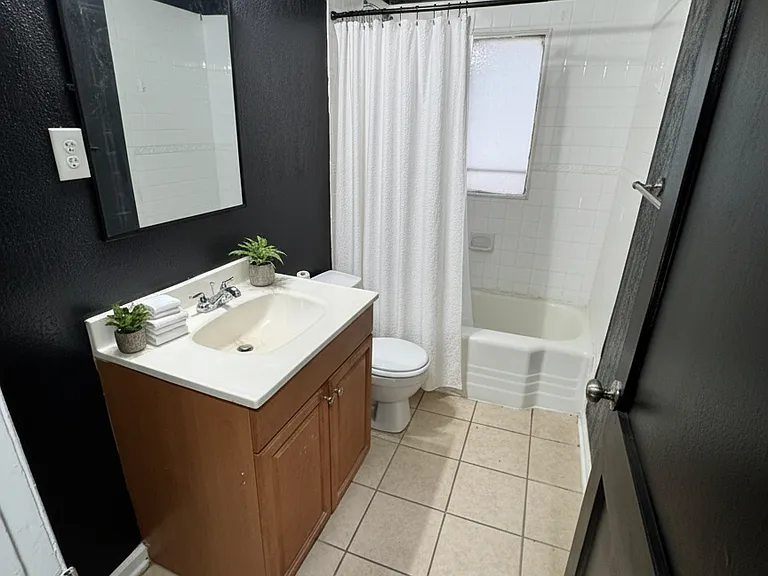 3154 Hopkins Ave — Photo 7