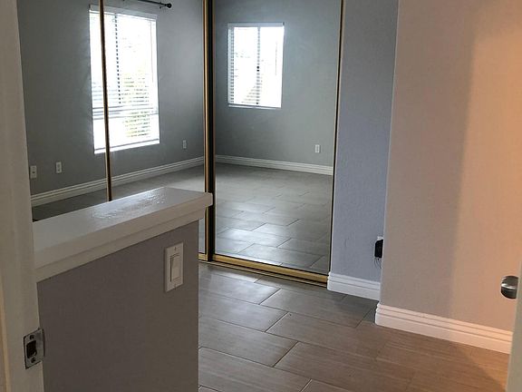 4th image of 9950 Scripps Westview Way Unit 67