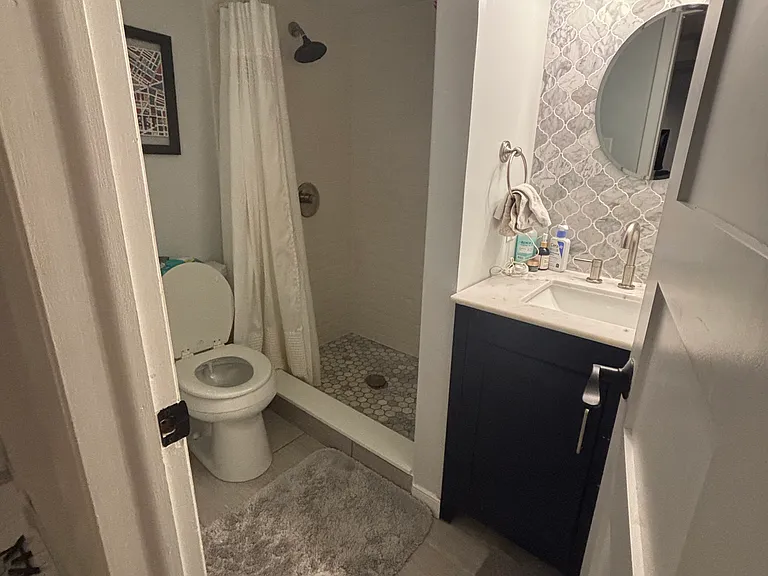 656 Acker Pl NE — Photo 22