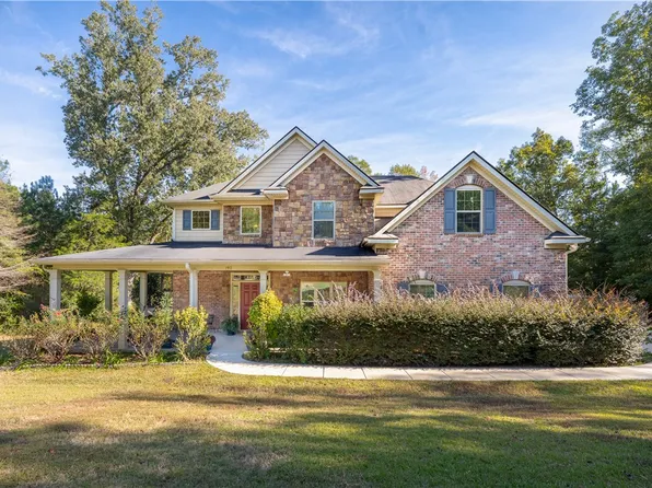 1911 S Lake Dr, Opelika, AL 36804