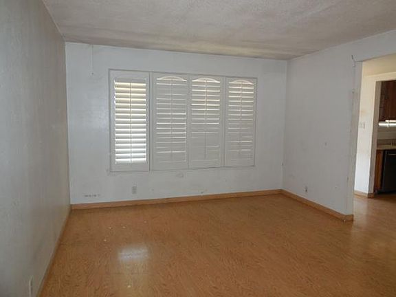 4th image of 5918 Allen Ave
