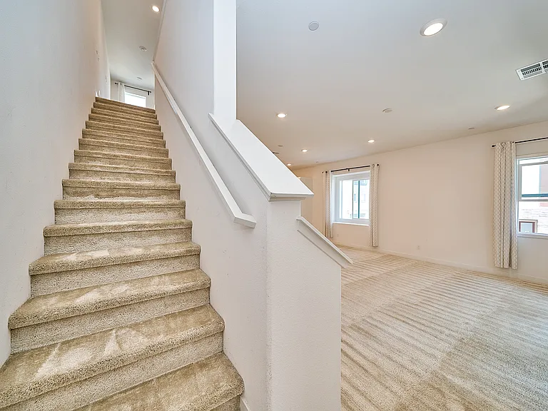 128 Abacus — Photo 27