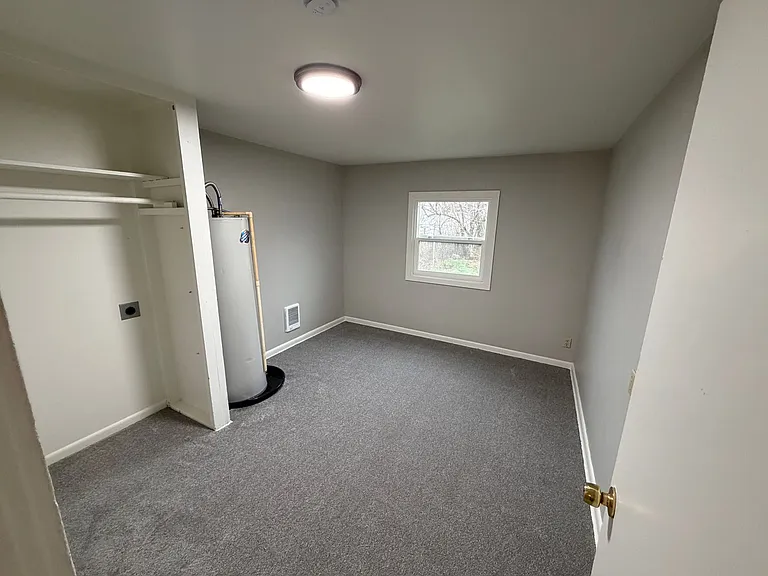 1906 SE Byers Pl — Photo 2