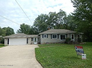 384 34th St N, Springfield, MI 49037