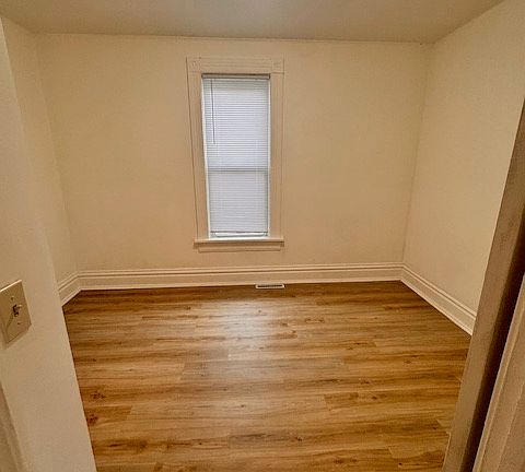 5th image of 630 Hagerer St #1