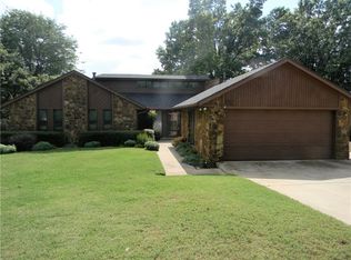 2122 Red Elm Dr, Edmond, OK 73013