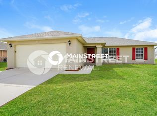 2722 NW 5th Ter, Cape Coral, FL 33993
