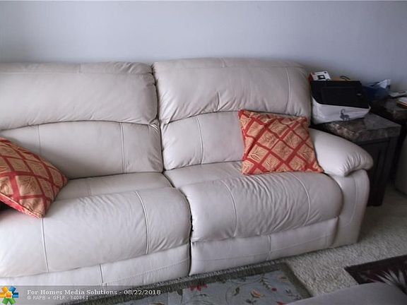 4th image of 9460 Sunrise Lakes Blvd APT 303