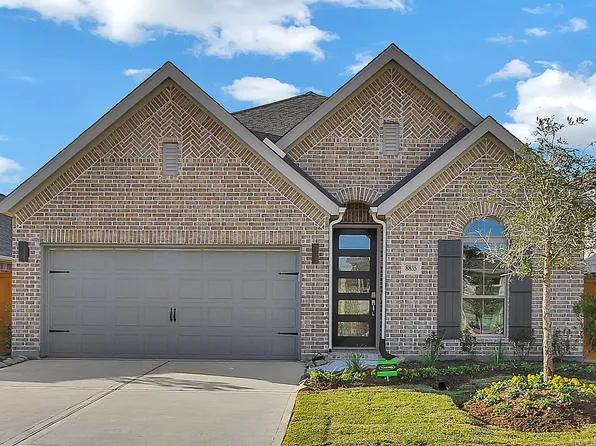 8835 Harbor Pines Dr, Cypress, TX 77433