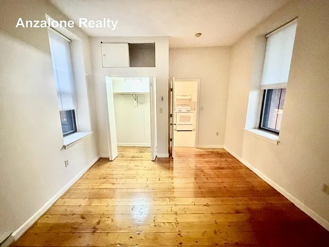 26 Beacon St #5 — Photo 8