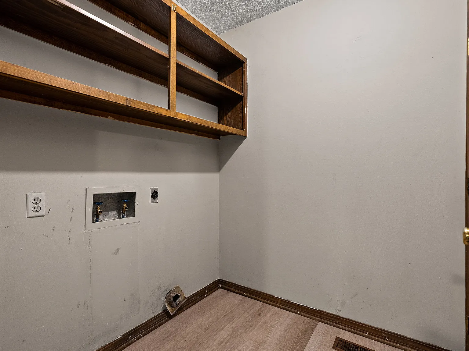 Rustic Woods Townhomes - B3 — Photo 3