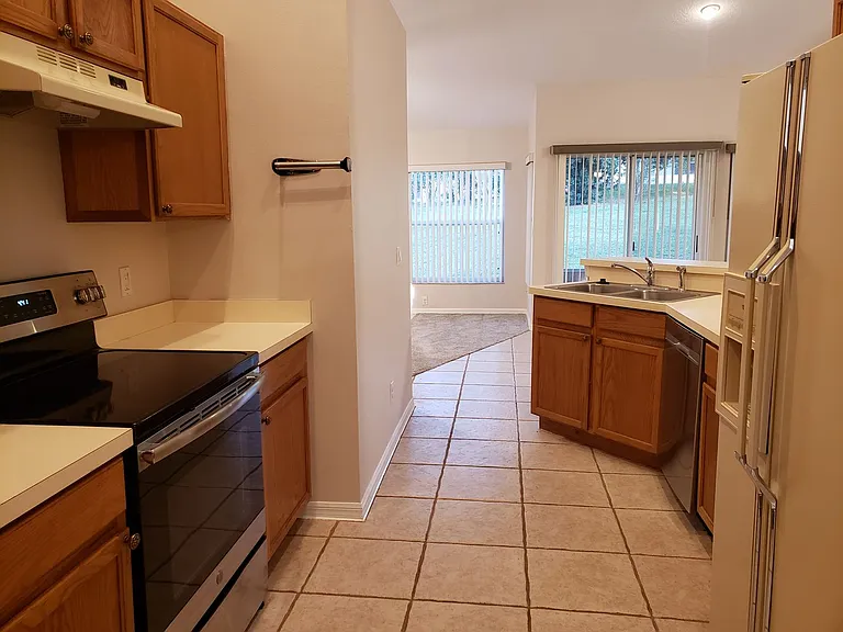 1612 Sweetwater West Cir — Photo 8