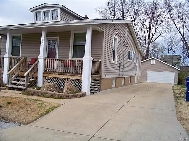 137 E Velma Ave photo 1