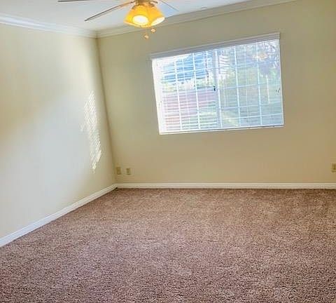 4th image of 400 Hollywood Way #110
