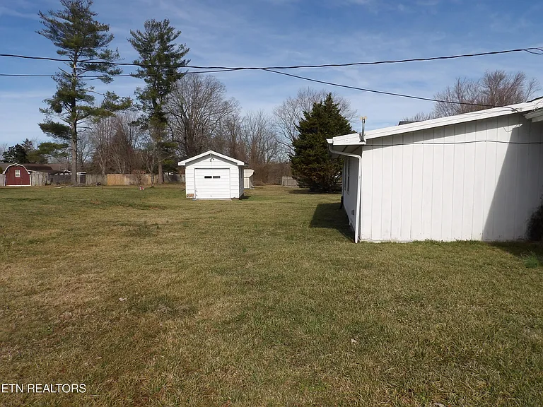 18 Sandra Ln — Photo 20