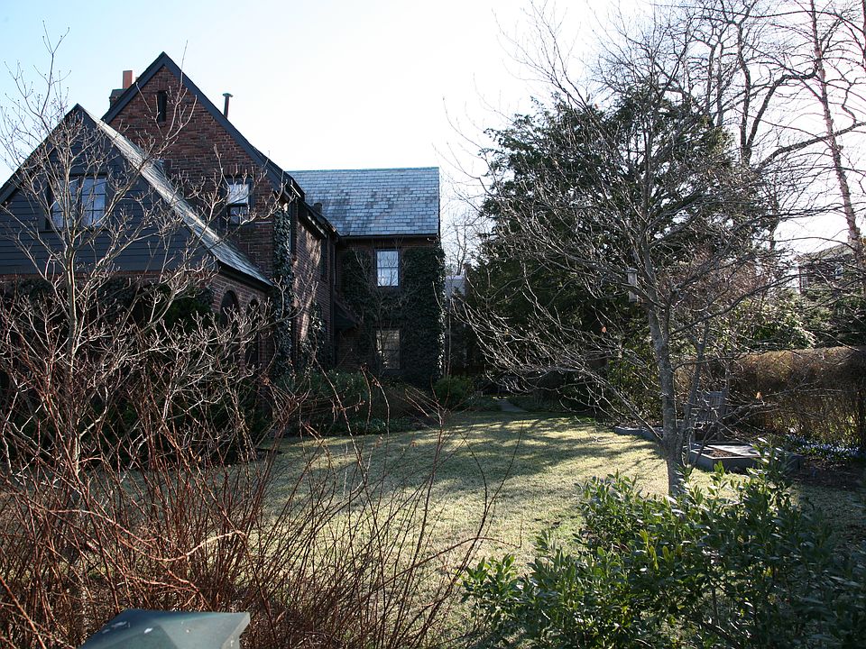 31 Madison St, 02138