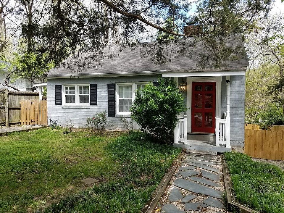 1st image of 102 W Woodridge Dr