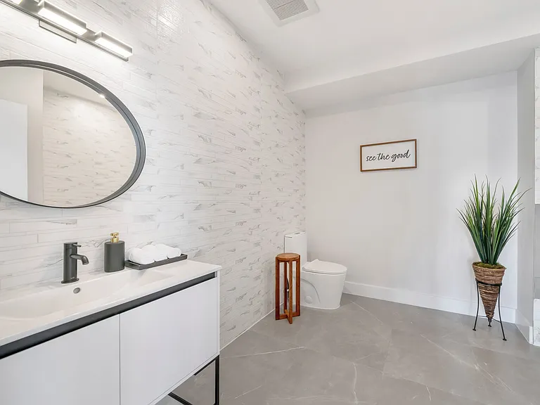 Gateway Haus — Photo 16