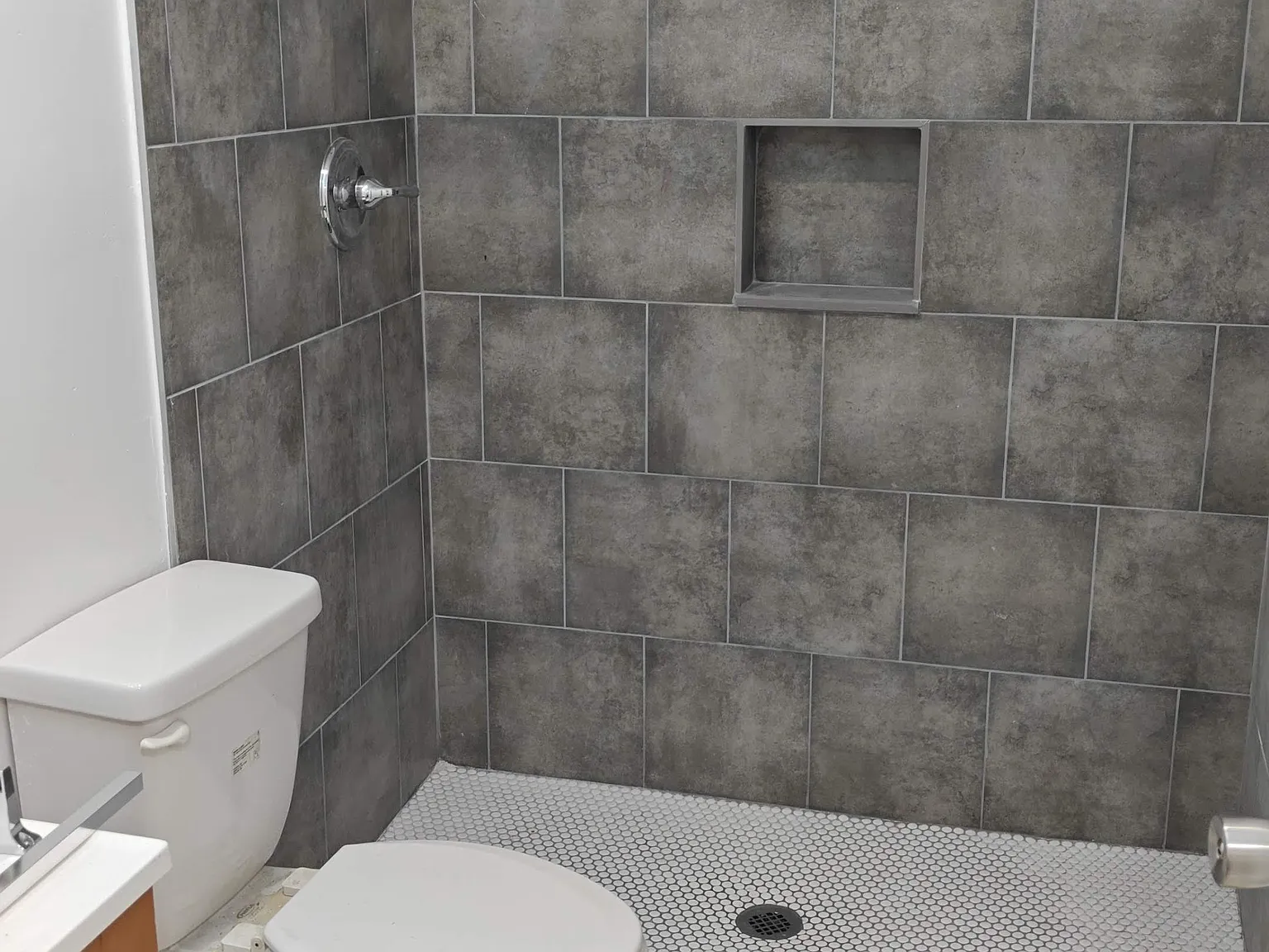 1 bed, 1067 sqft, $830 — Photo 4