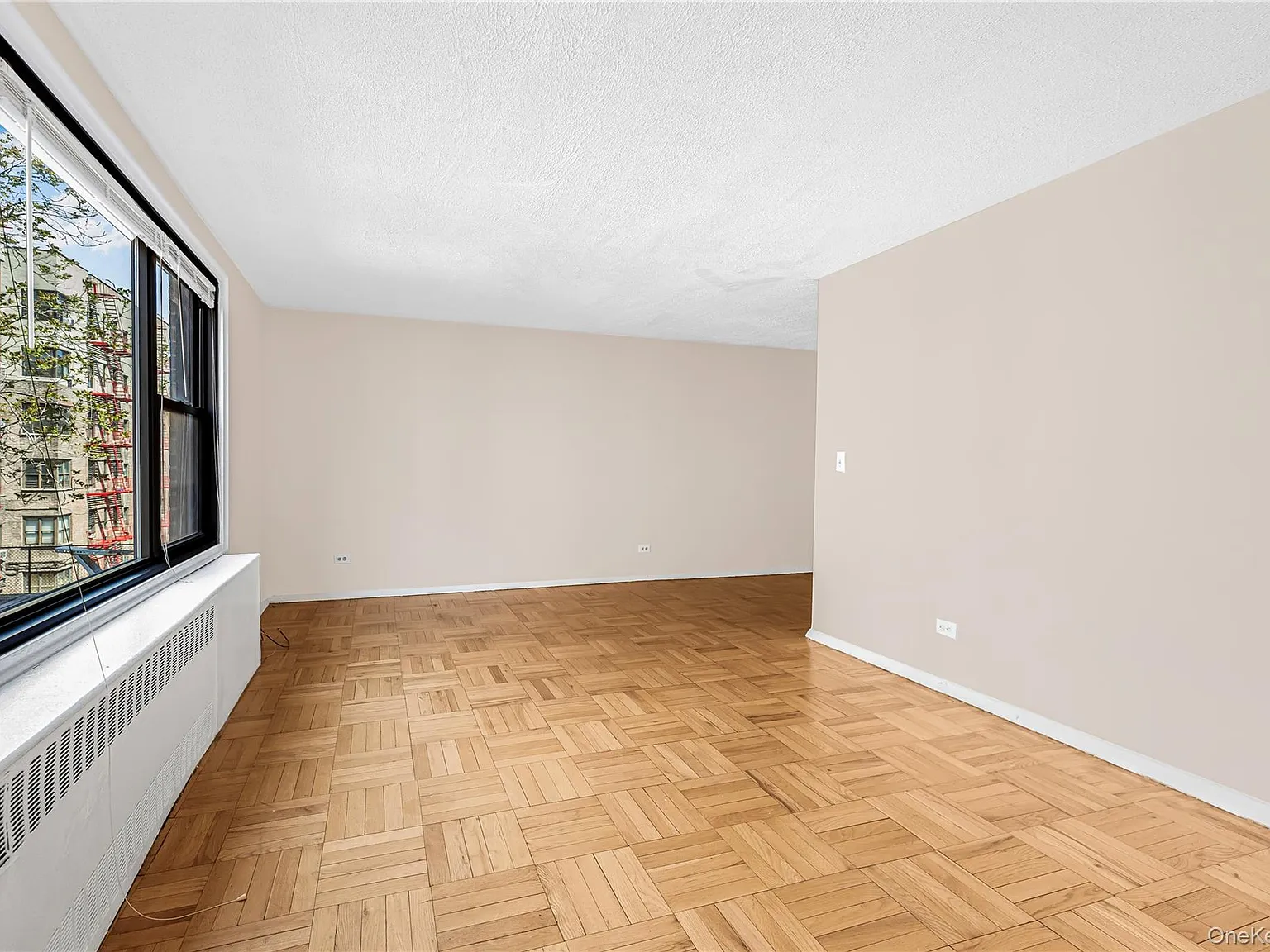 1 bed, 1.0 bath, 800 sqft, $1,800 — Photo 1