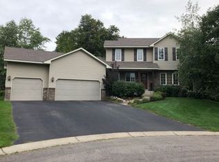 525 Lachman Cir NE, Saint Michael, MN 55376