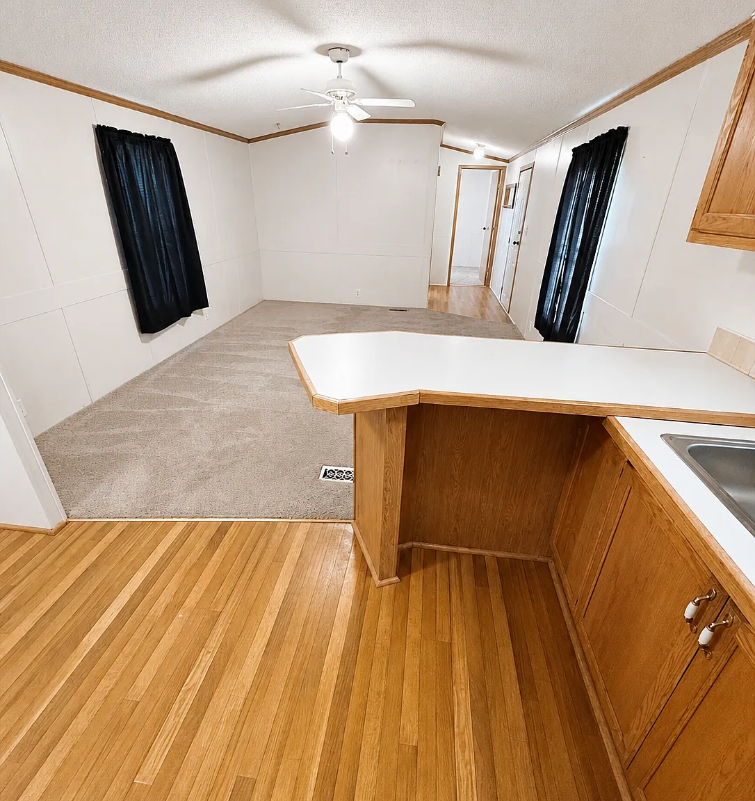2 bed, 900 sqft, $1,200 — Photo 4