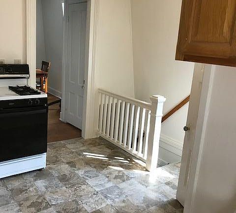 2nd image of 459 Orange St #3