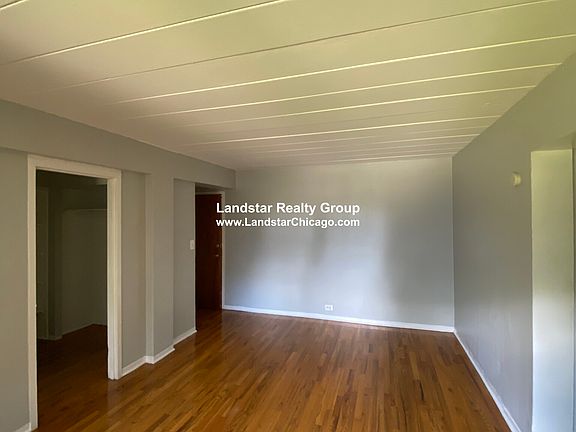 3rd image of 1360 W Touhy Ave APT 207