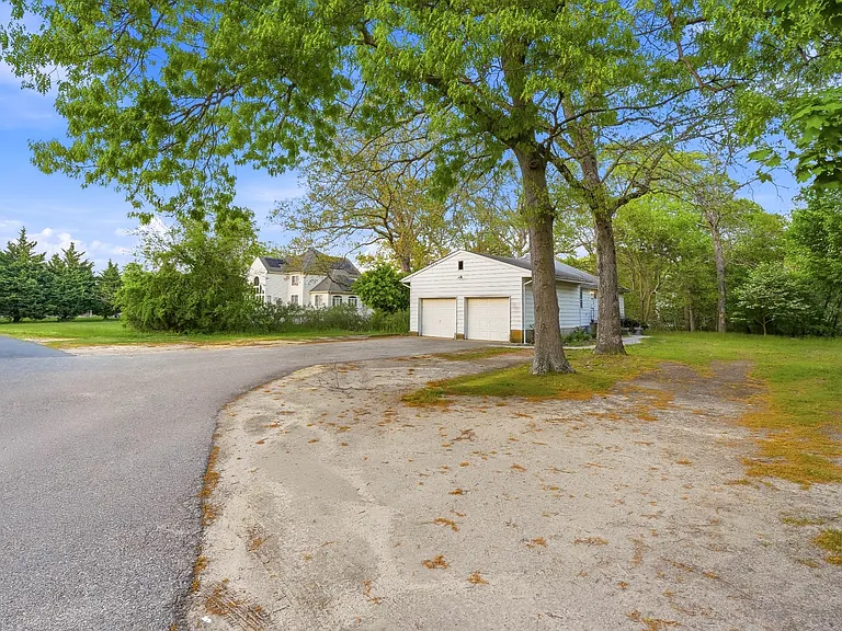 1116 N Maple Ave — Photo 22