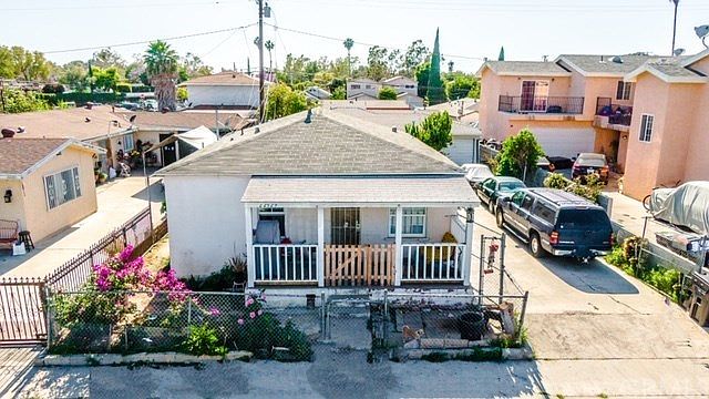 1st image of 22327 Violeta Ave