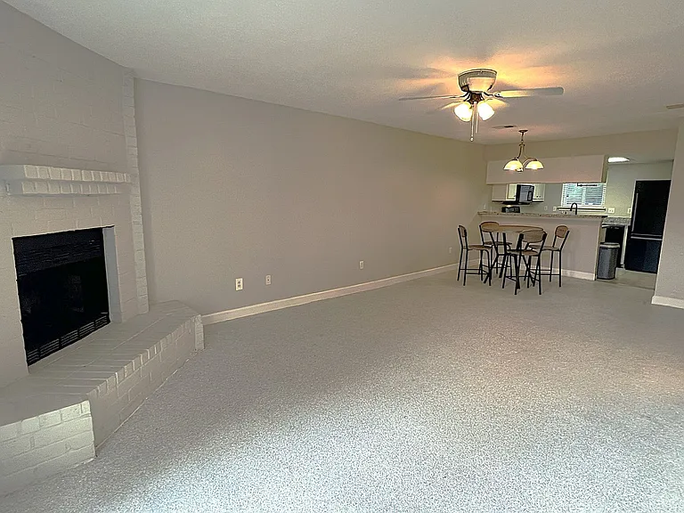 1911 Country Village Blvd #B — Photo 19