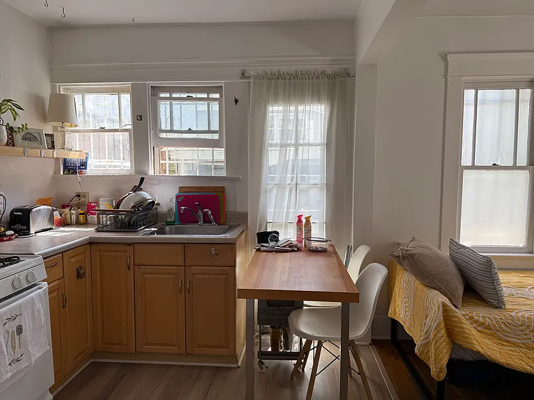 29 1/2 Paloma Ave — Photo 29