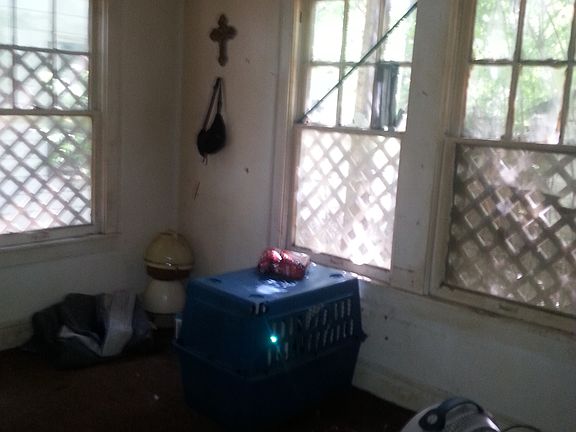 5th image of 3940 Saint Vincent Ave