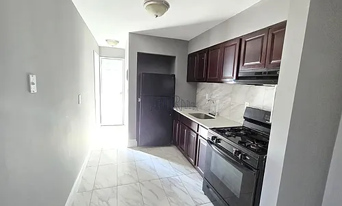 104 Montclair Ave #4 Photo 1