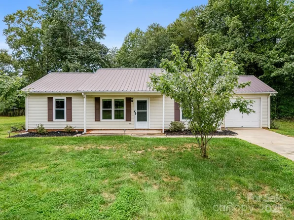 3627 Lee Moore Rd, Maiden, NC 28650