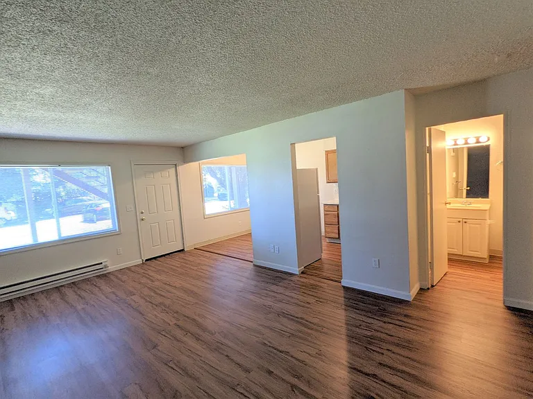 Cully Park Apartments — Photo 57