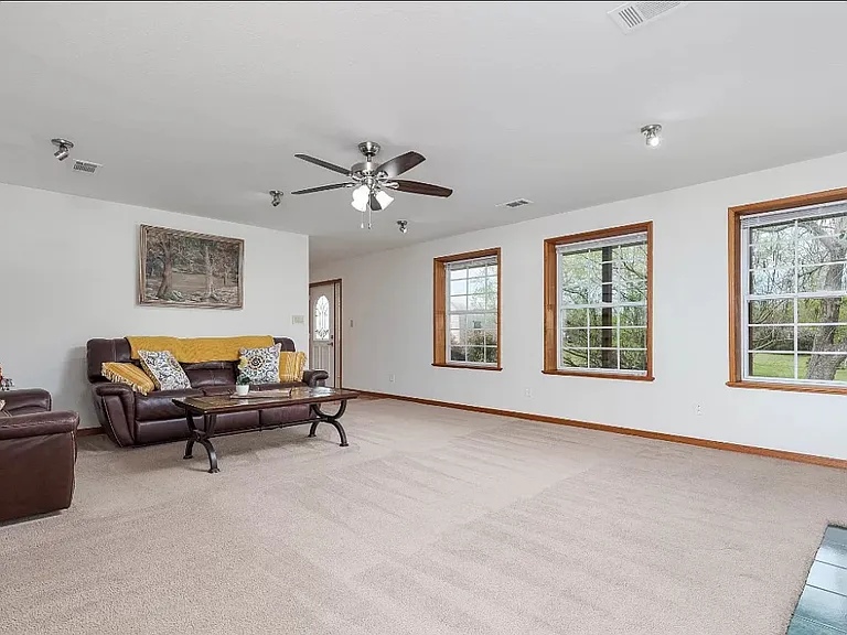 2433 Live Oak Rd — Photo 12