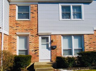 4104 Rowley Ct, Streamwood, IL 60107