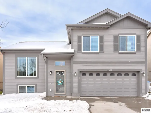 9117 Black St, Omaha, NE 68122