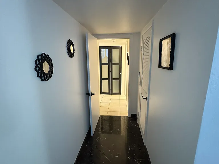 2301 Collins Ave #817 — Photo 41