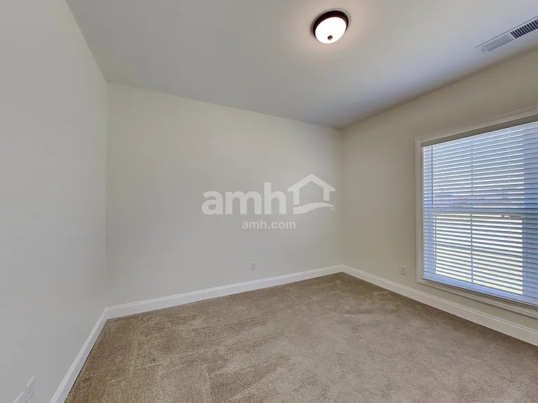 4130 Vineyard Dr — Photo 12