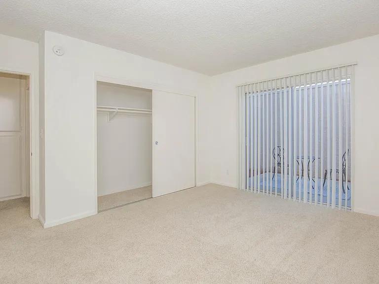 Casa Madrid Apartment Homes — Photo 15