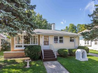 1272 Cass St, Green Bay, WI 54301