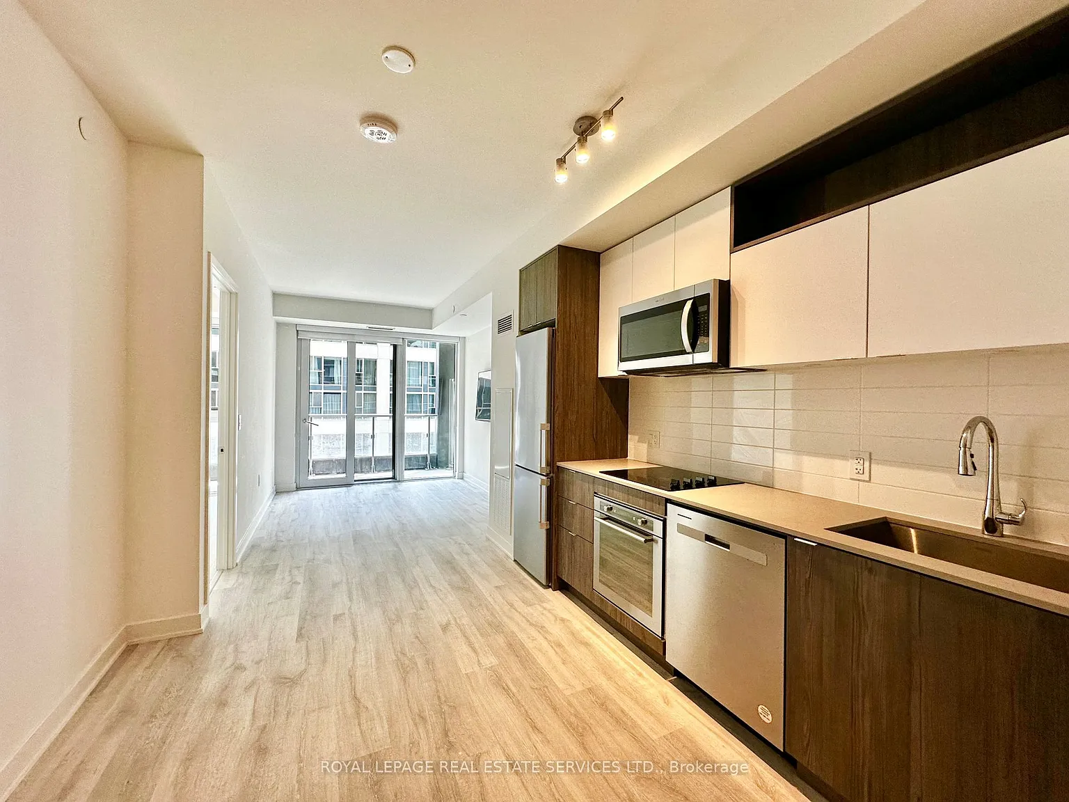 2 bed, $2,800 — Photo 2