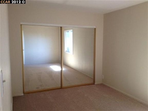 5th image of 444 Shirley Ave
