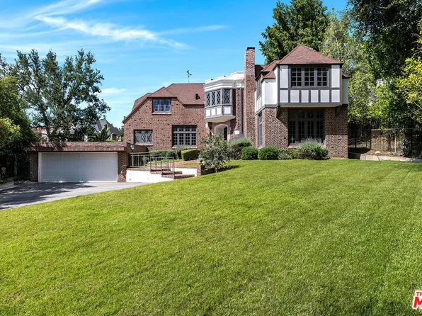 2441 Glendower Ave, Los Angeles, CA 90027