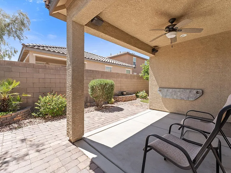 700 Sea Coast Dr — Photo 32