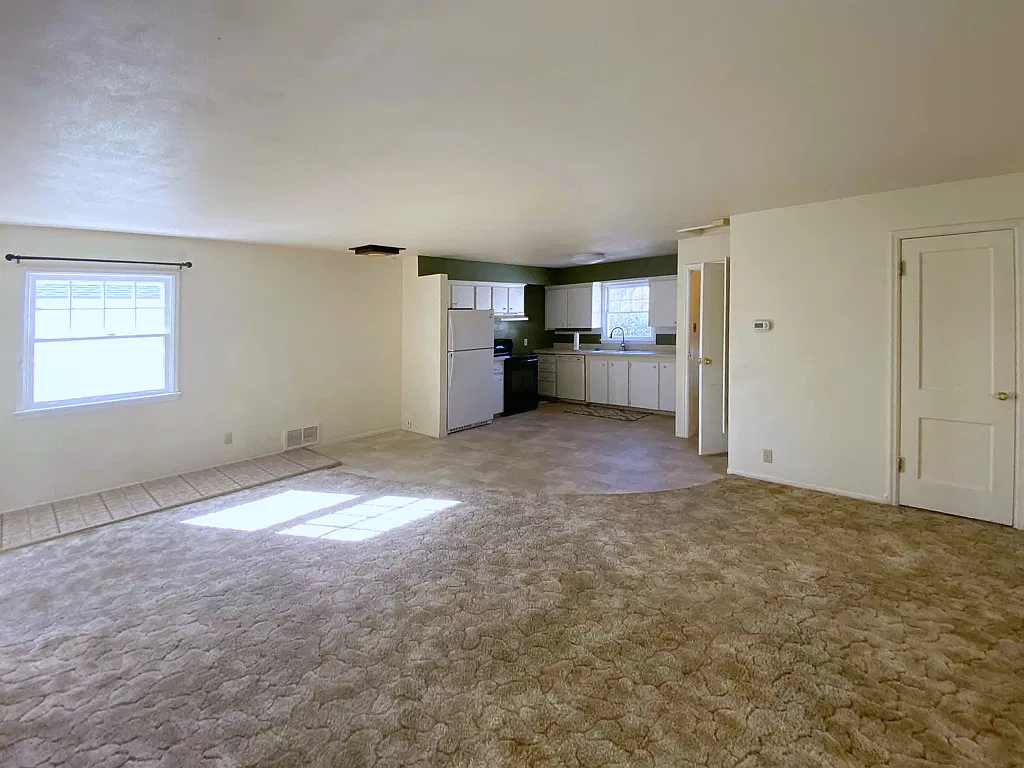 1532 Westridge Way | 3 Beds, 2 Baths — Photo 2