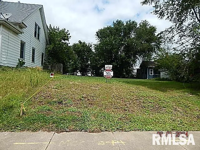 1608 W 16th St photo 1